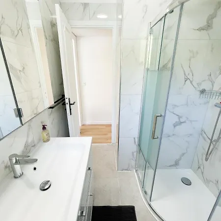 Bord De 3 Apartamento